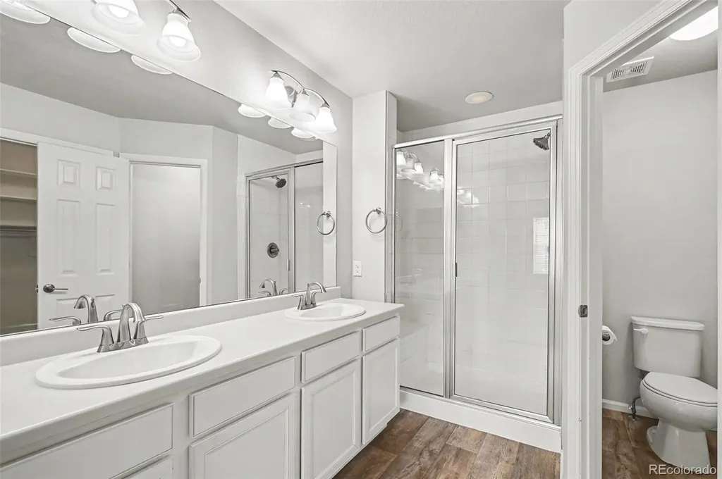 16151 Bolling Drive Denver CO 80239