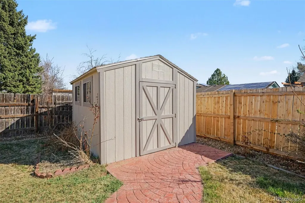 1354 S Zeno Street Aurora CO 80017