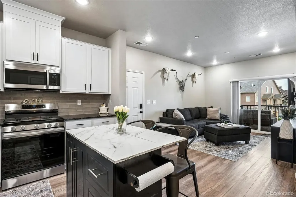 9962 W Victoria Place Littleton CO 80127