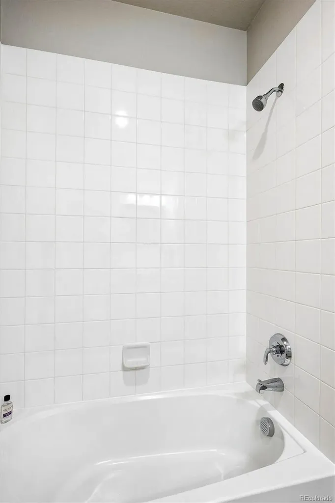 9962 W Victoria Place Littleton CO 80127