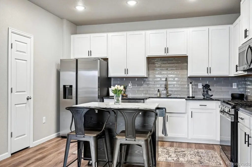9962 W Victoria Place Littleton CO 80127