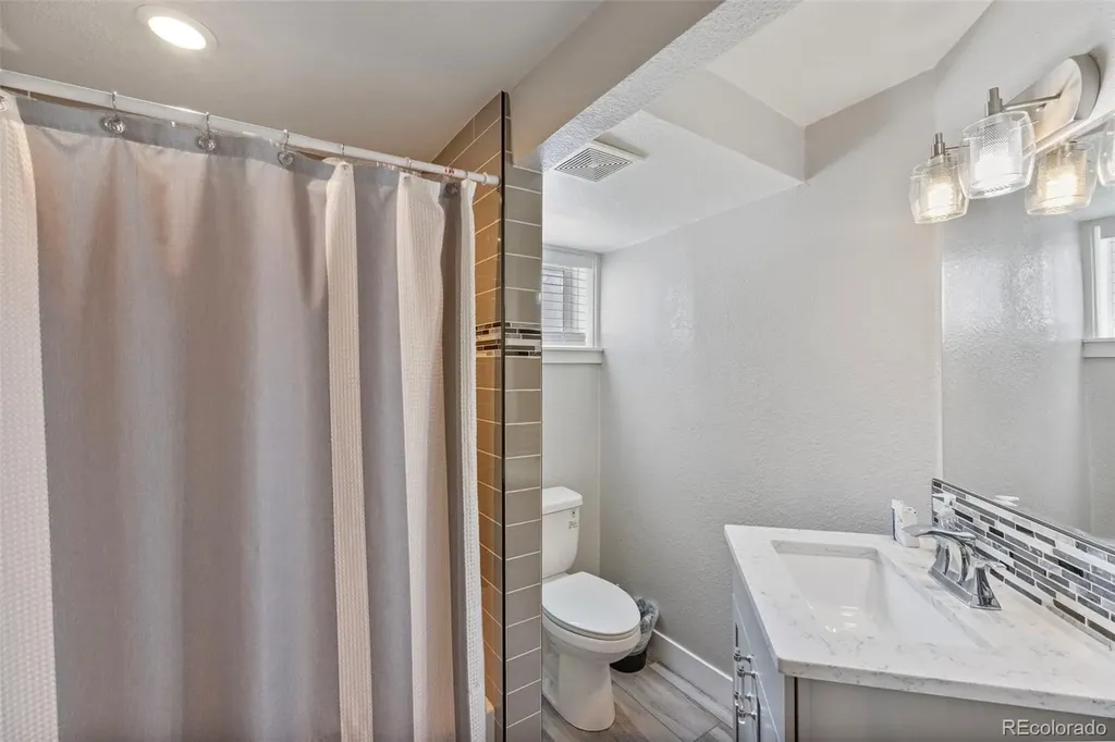 3290 S Lowell Boulevard Denver CO 80236