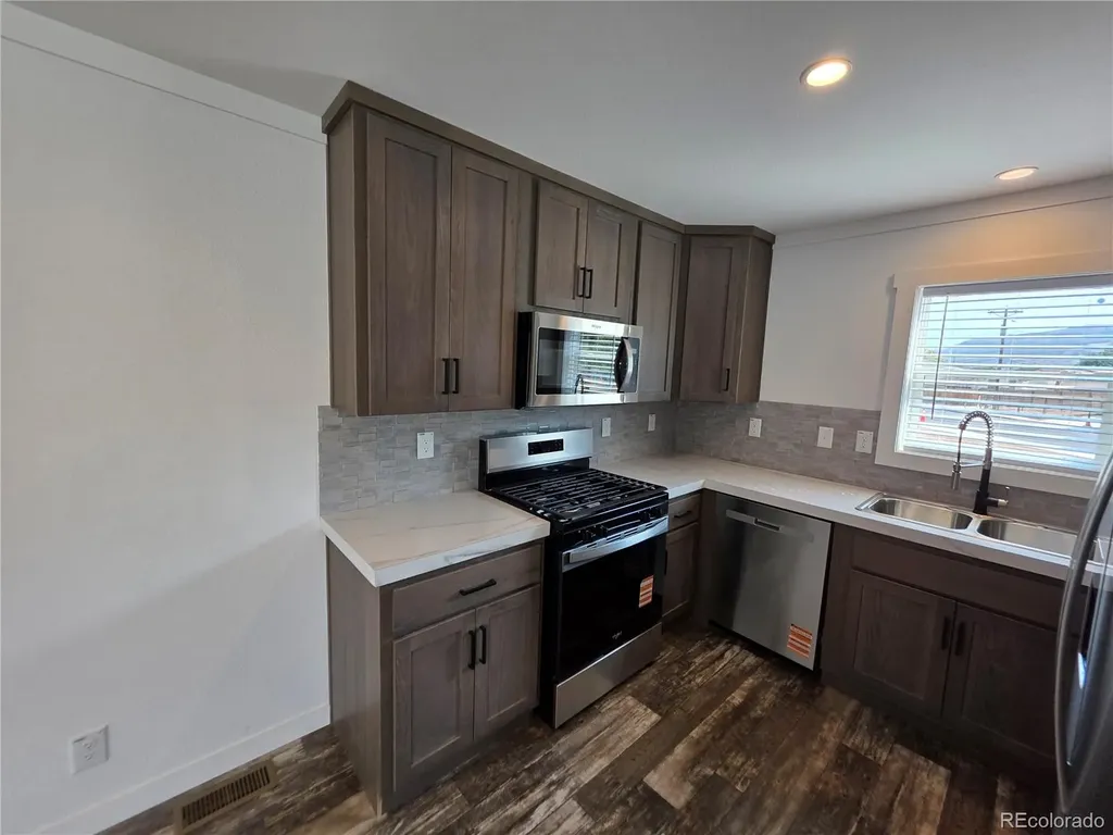 2406 N 9th Street Canon City CO 81212