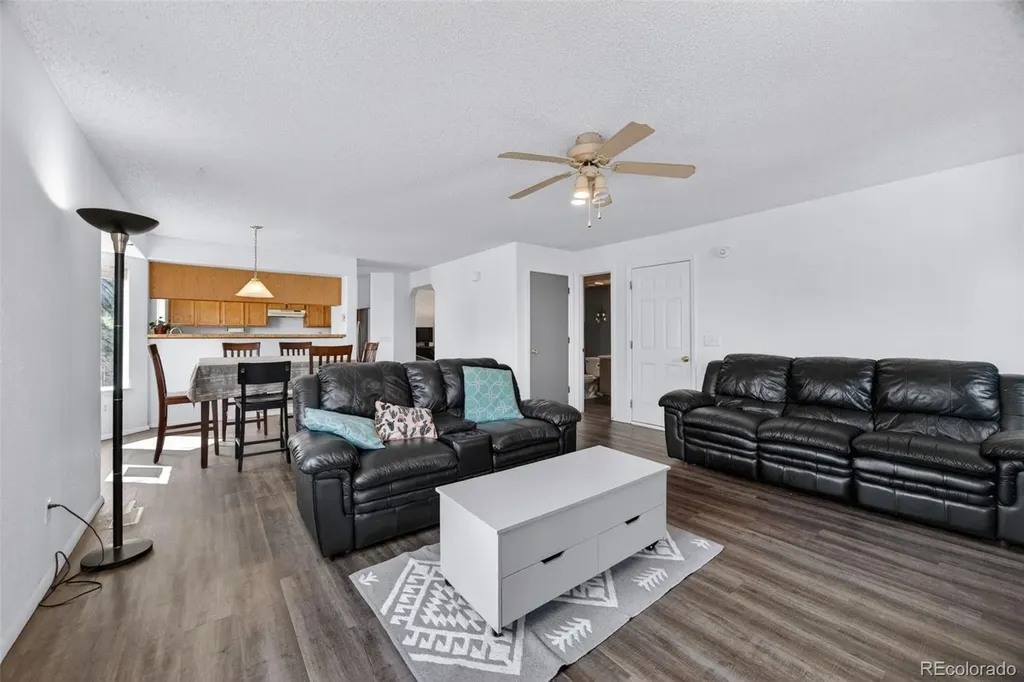 4052 S Kirk Way Aurora CO 80013