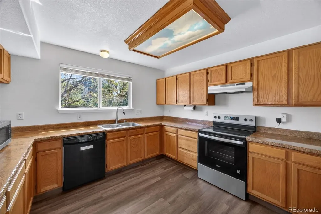 4052 S Kirk Way Aurora CO 80013