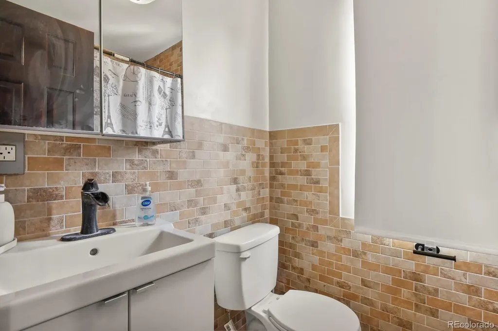 594 S Joplin Street Aurora CO 80017