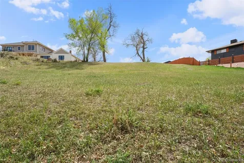 5592 Independence Arvada CO 80002