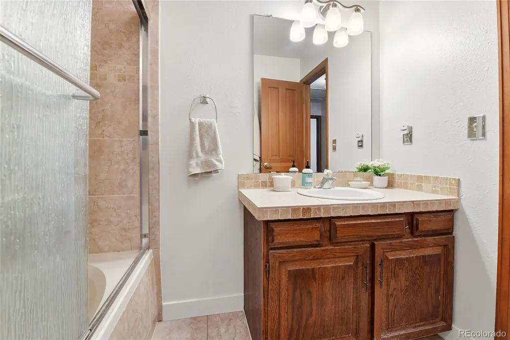 11039 E Colorado Drive Aurora CO 80012