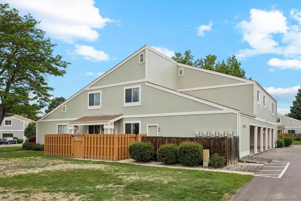 8761 Pierce Way Arvada CO 80003