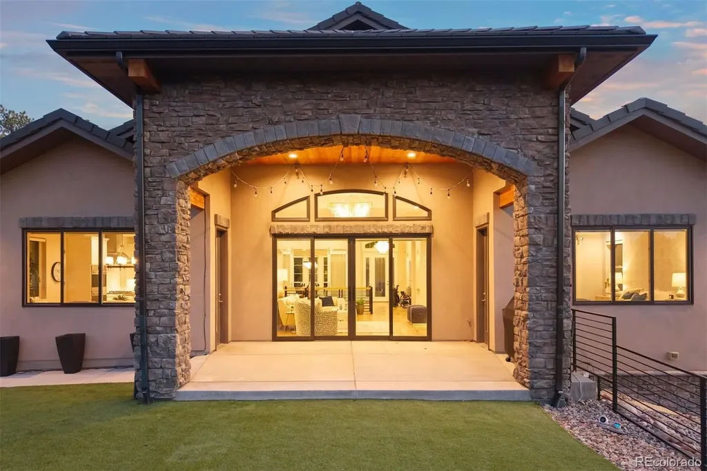 2164 Avenida Del Sol Castle Rock CO 80104