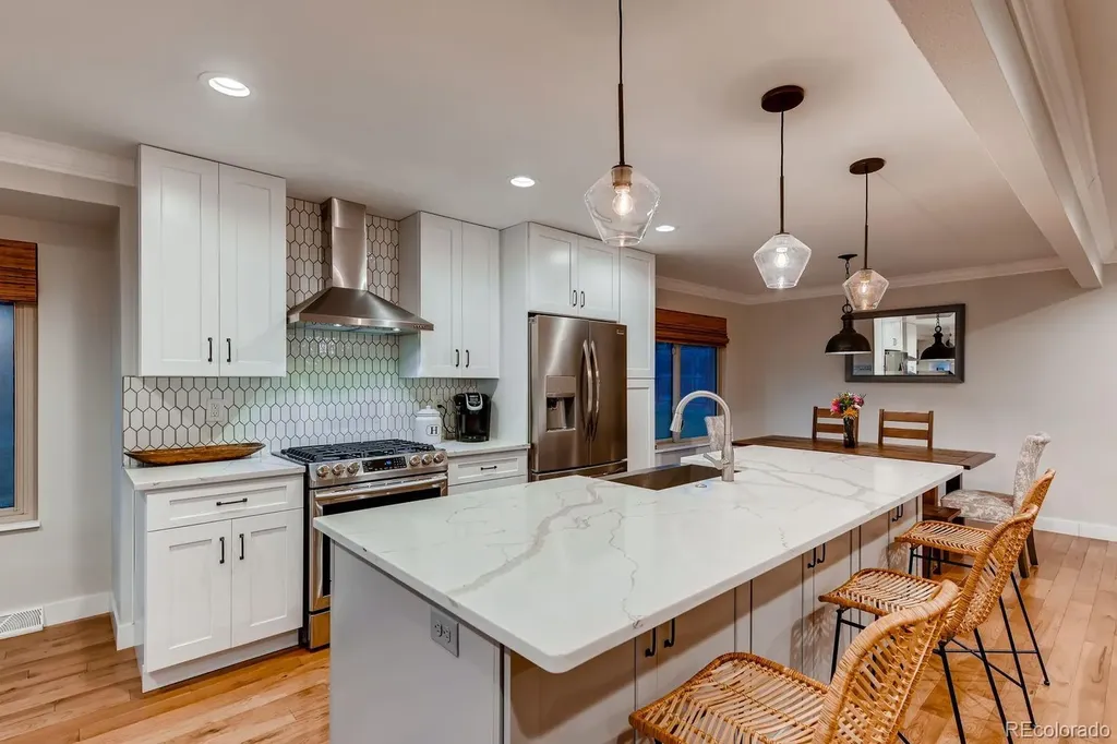 5102 W Fremont Drive Littleton CO 80128