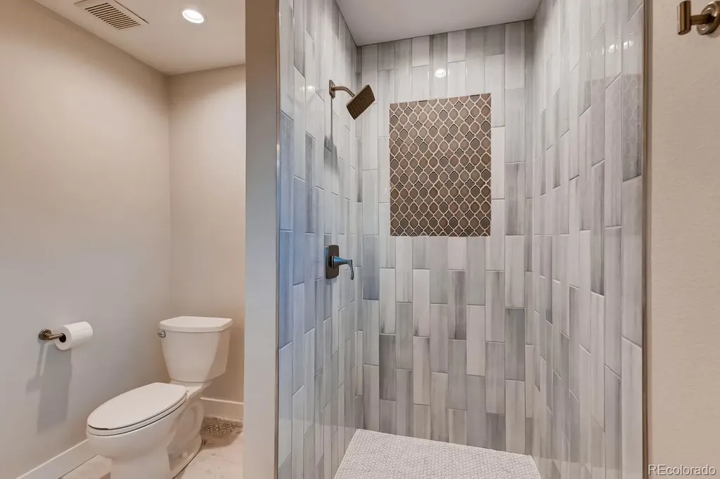 5102 W Fremont Drive Littleton CO 80128