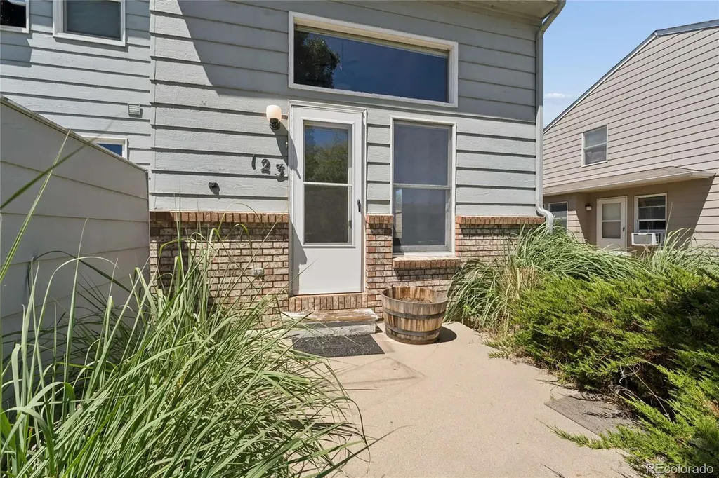123 E 42nd Street Loveland CO 80538