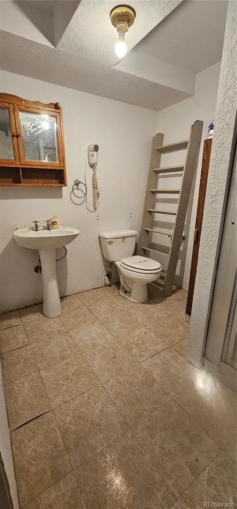 502 Colorado Avenue Arriba CO 80804