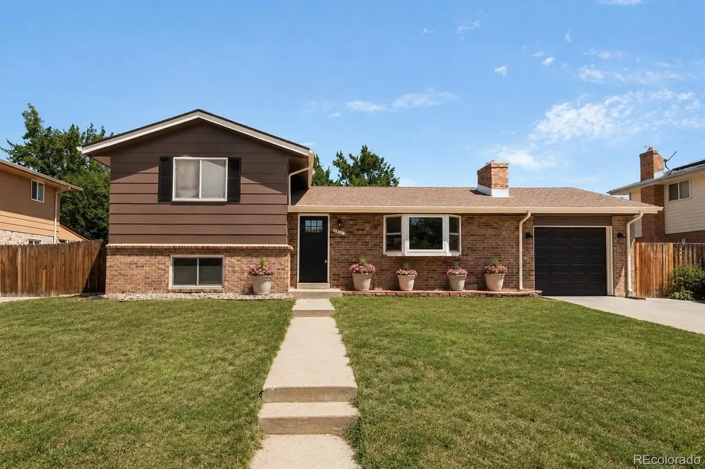 11831 W 70th Place Arvada CO 80004