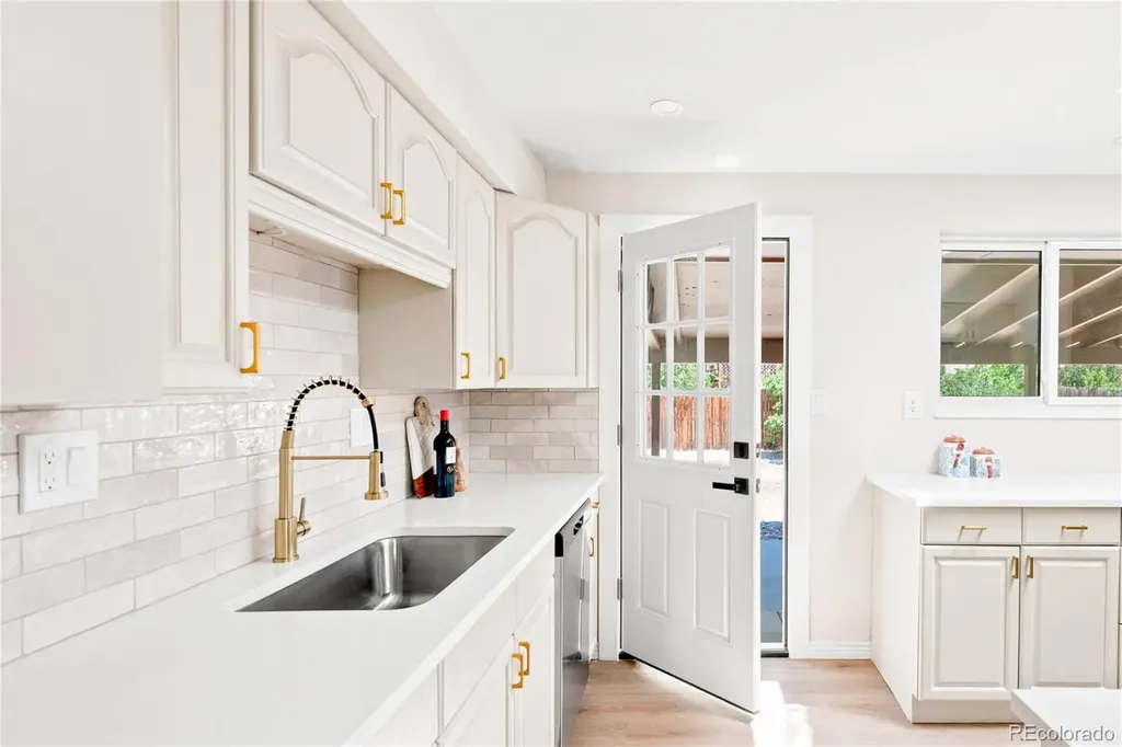 11831 W 70th Place Arvada CO 80004
