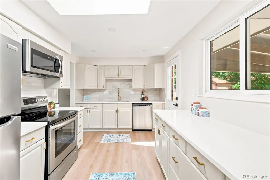 11831 W 70th Place Arvada CO 80004