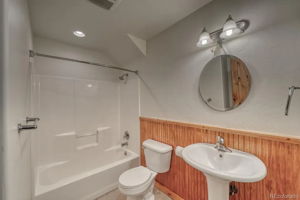 138 N M Street Salida CO 81201