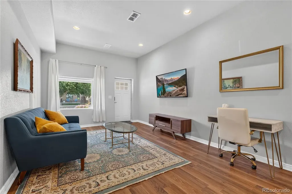 3817 N Franklin Street Denver CO 80205