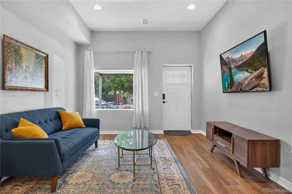 3817 N Franklin Street Denver CO 80205