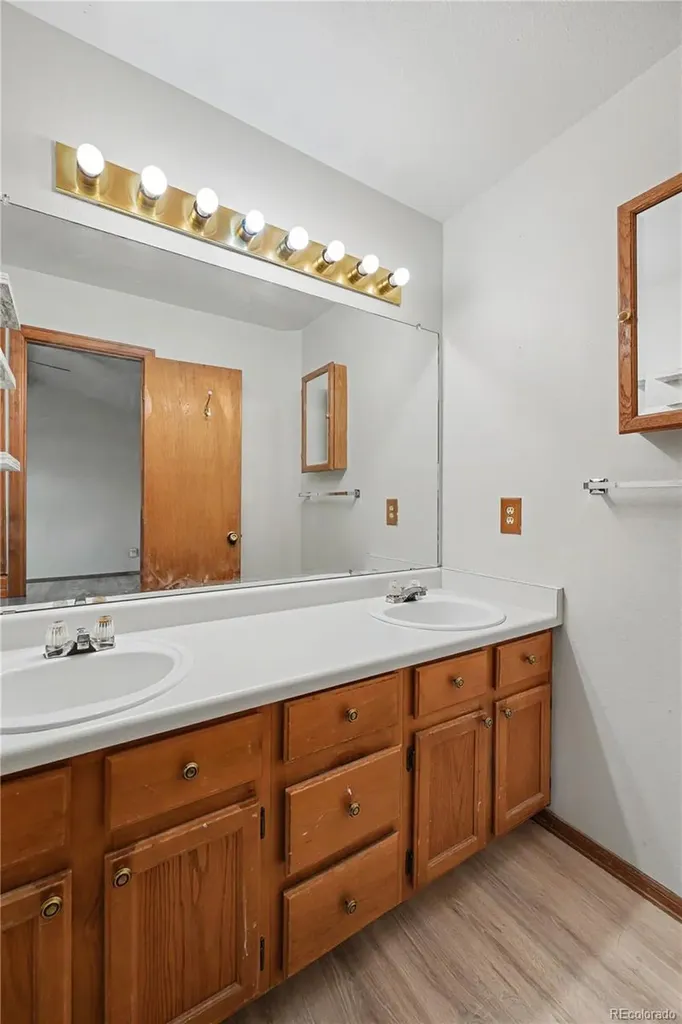 3843 W Temple Place Denver CO 80236