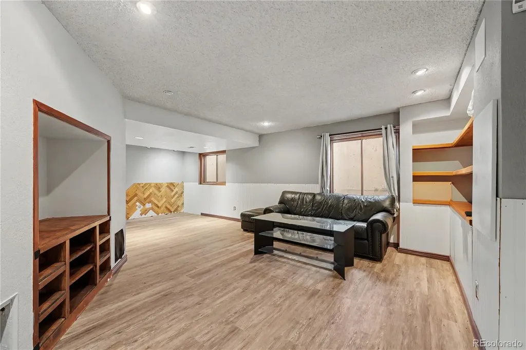 3843 W Temple Place Denver CO 80236