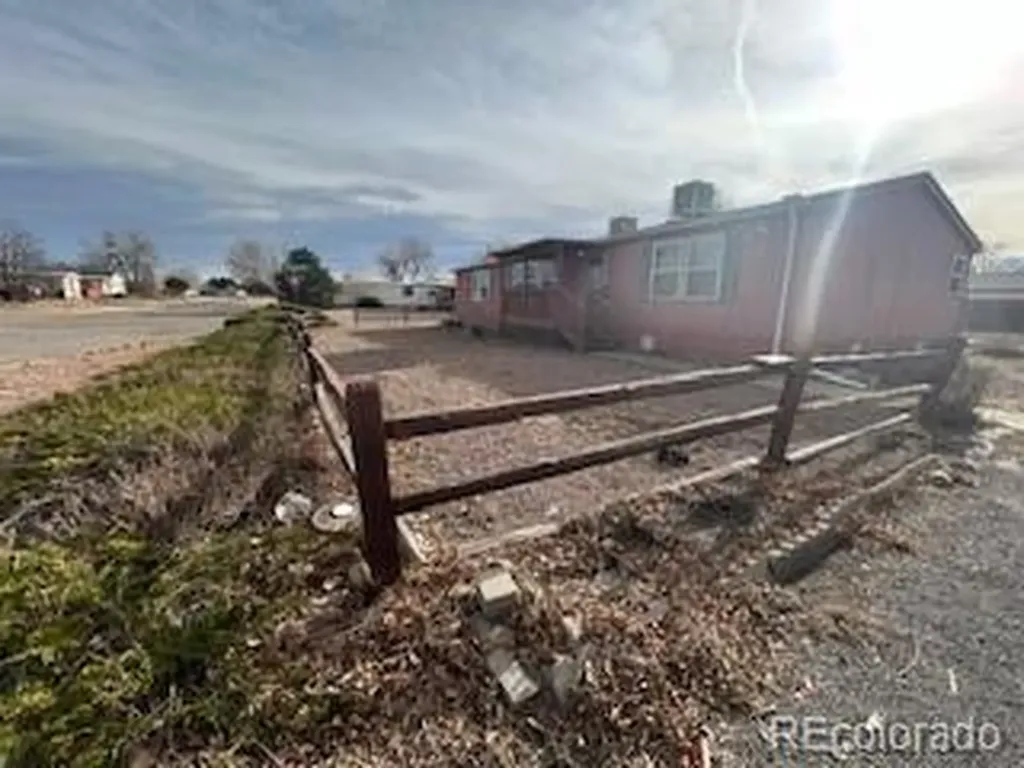 1033 S Saddlerock Drive Pueblo CO 81007
