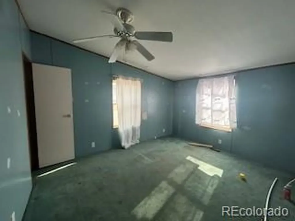1033 S Saddlerock Drive Pueblo CO 81007