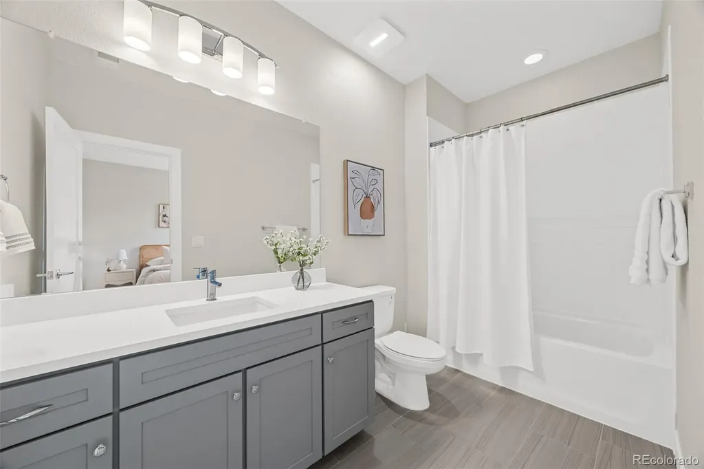 7184 S Shady Grove Court Aurora CO 80016