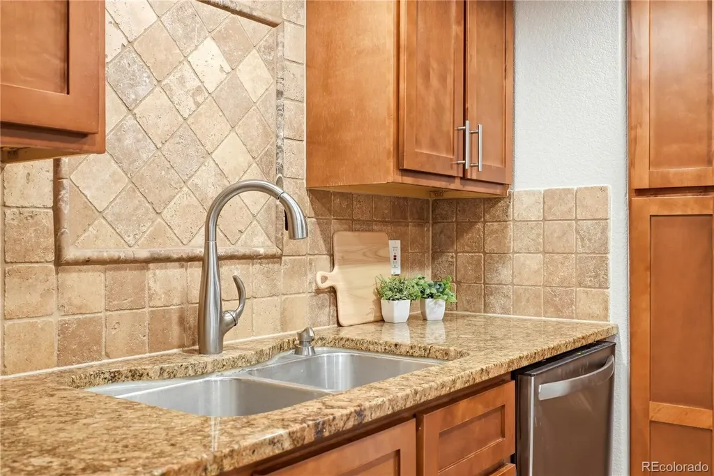 7540 Kearney Street Commerce City CO 80022