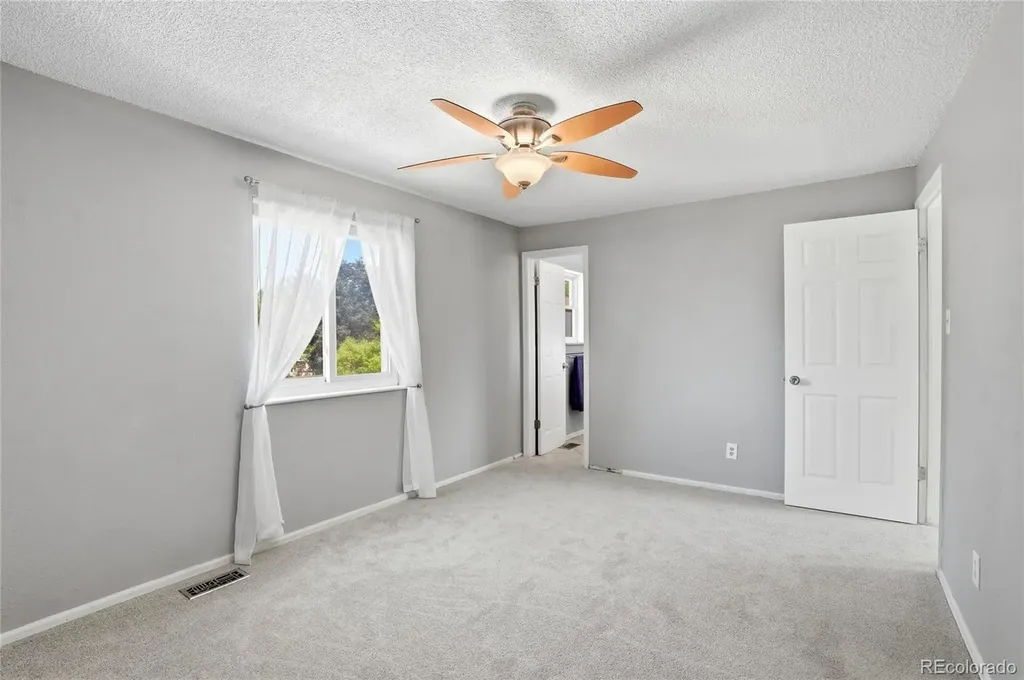 6740 Devinney Street Arvada CO 80004