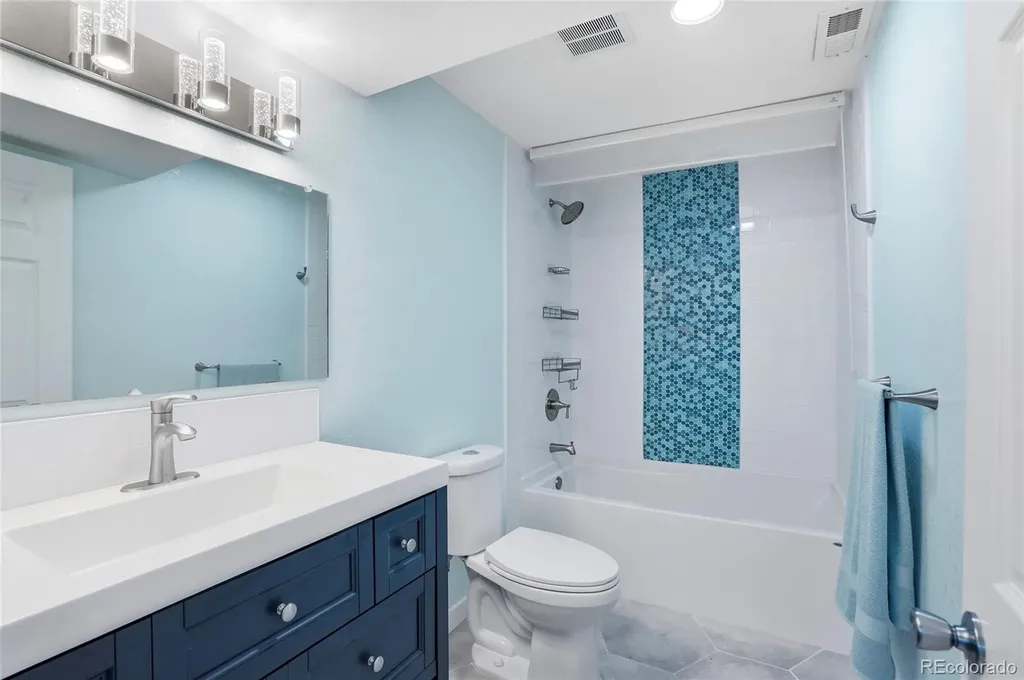 6740 Devinney Street Arvada CO 80004