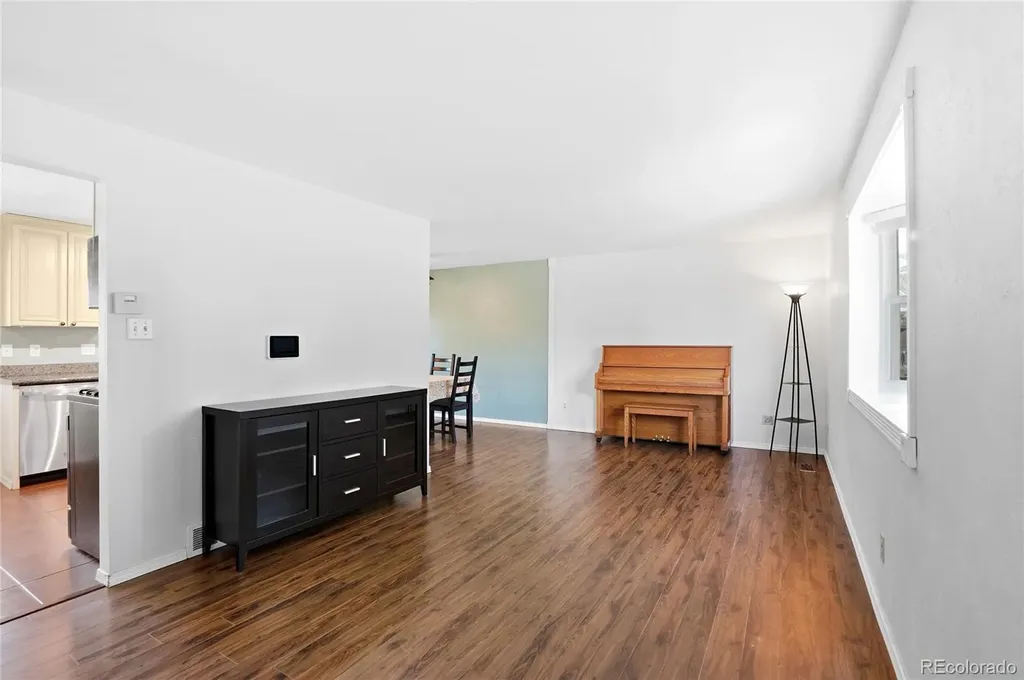 6740 Devinney Street Arvada CO 80004