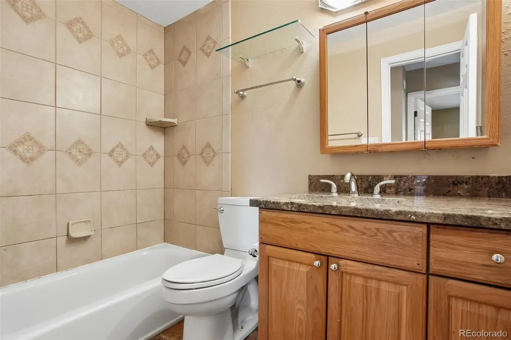 2190 S Holly Street Denver CO 80222