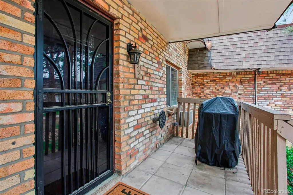 2190 S Holly Street Denver CO 80222