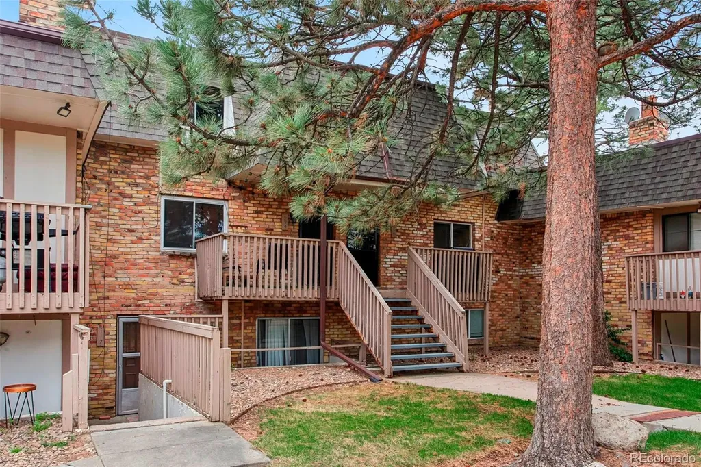 2190 S Holly Street Denver CO 80222