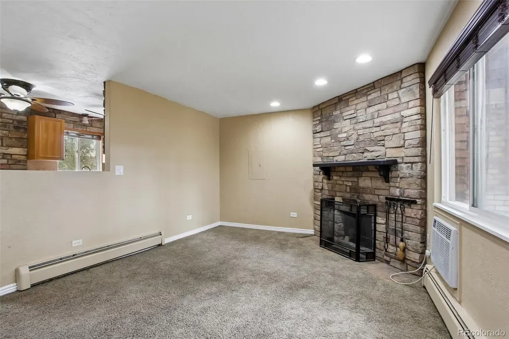 2190 S Holly Street Denver CO 80222