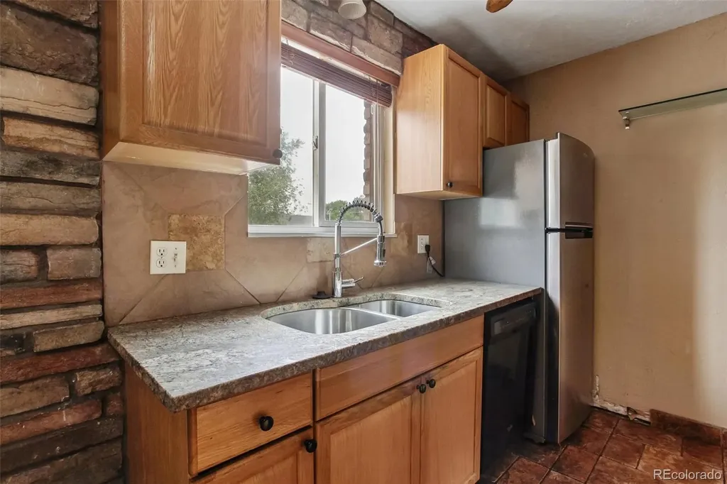 2190 S Holly Street Denver CO 80222