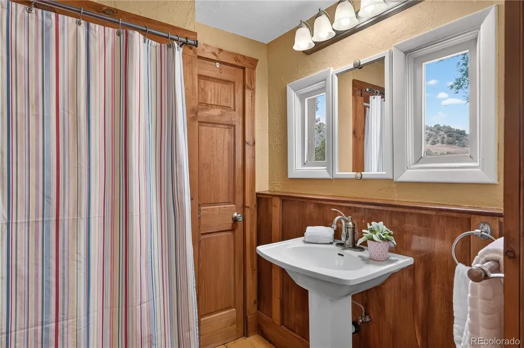 4664 County Road 311 New Castle CO 81647