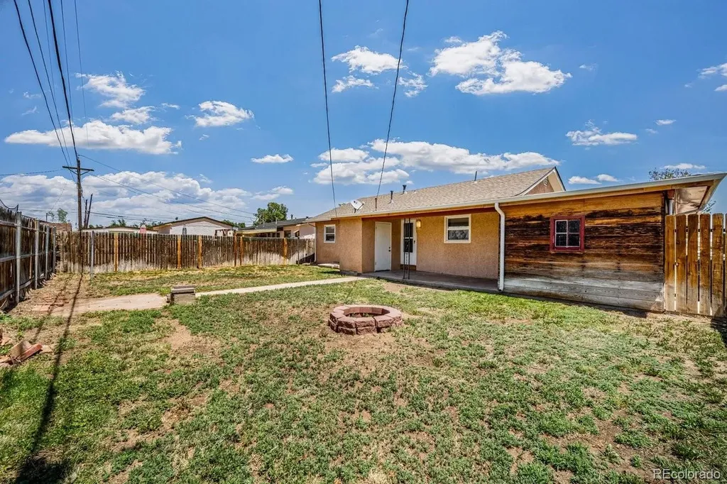 1803 Brimmer Street Pueblo CO 81005