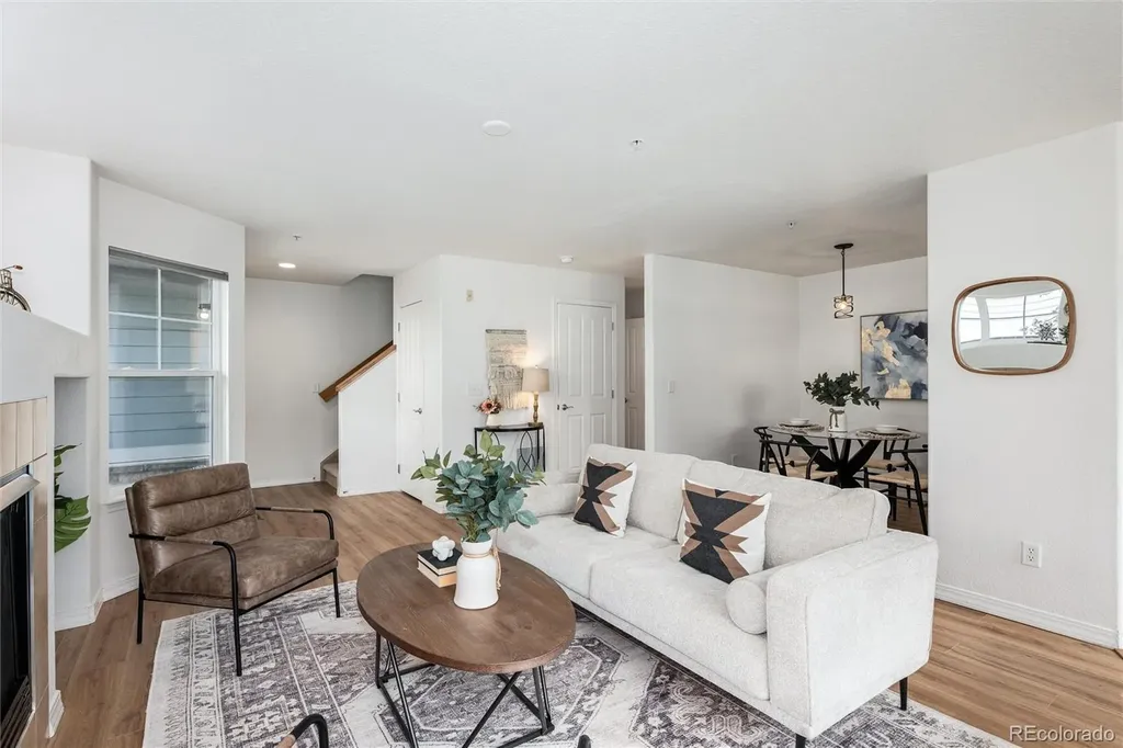 23501 Alamo Place Aurora CO 80016