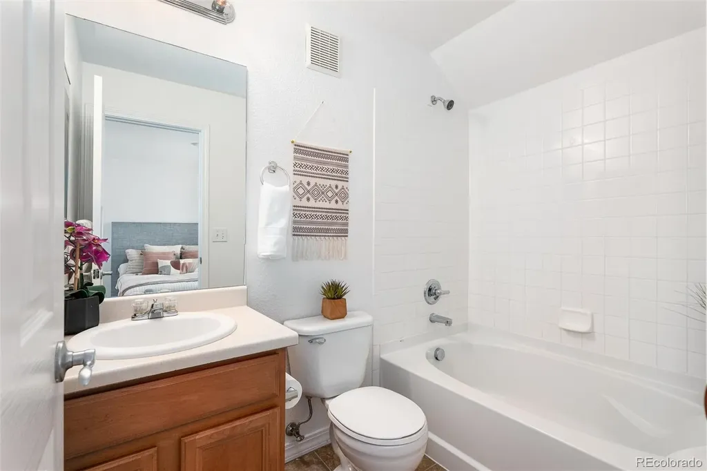 23501 Alamo Place Aurora CO 80016