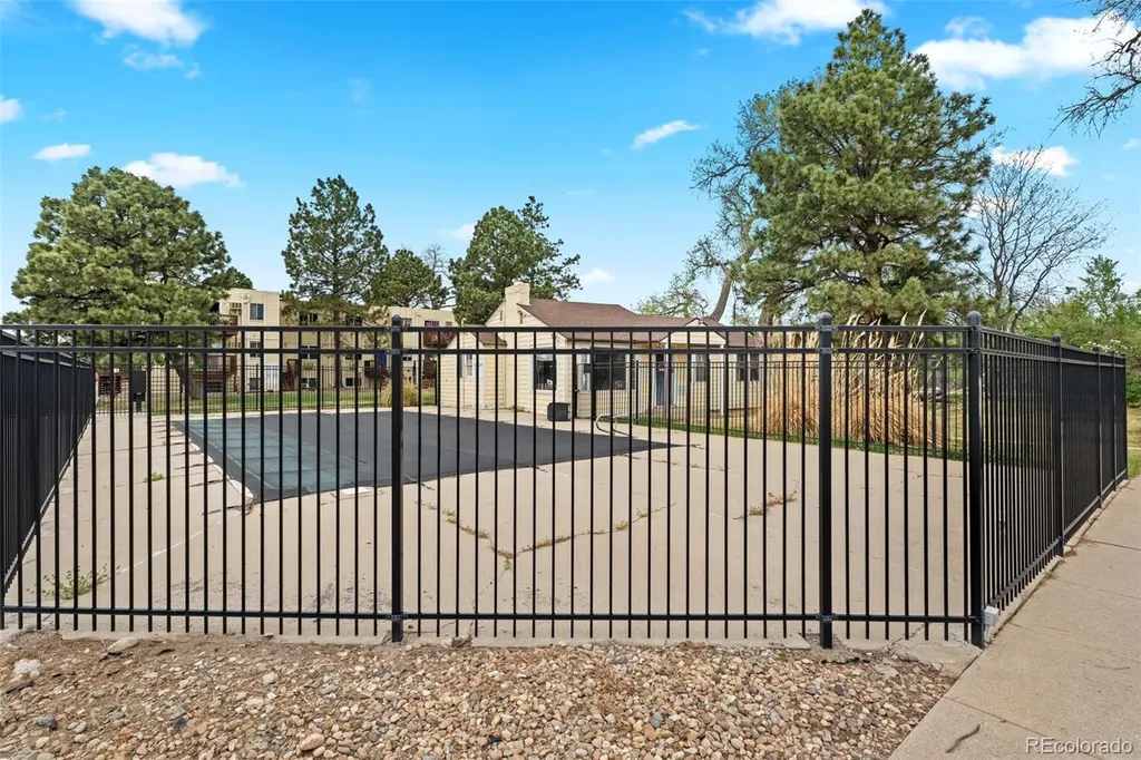 9240 W 49th Avenue Wheat Ridge CO 80033
