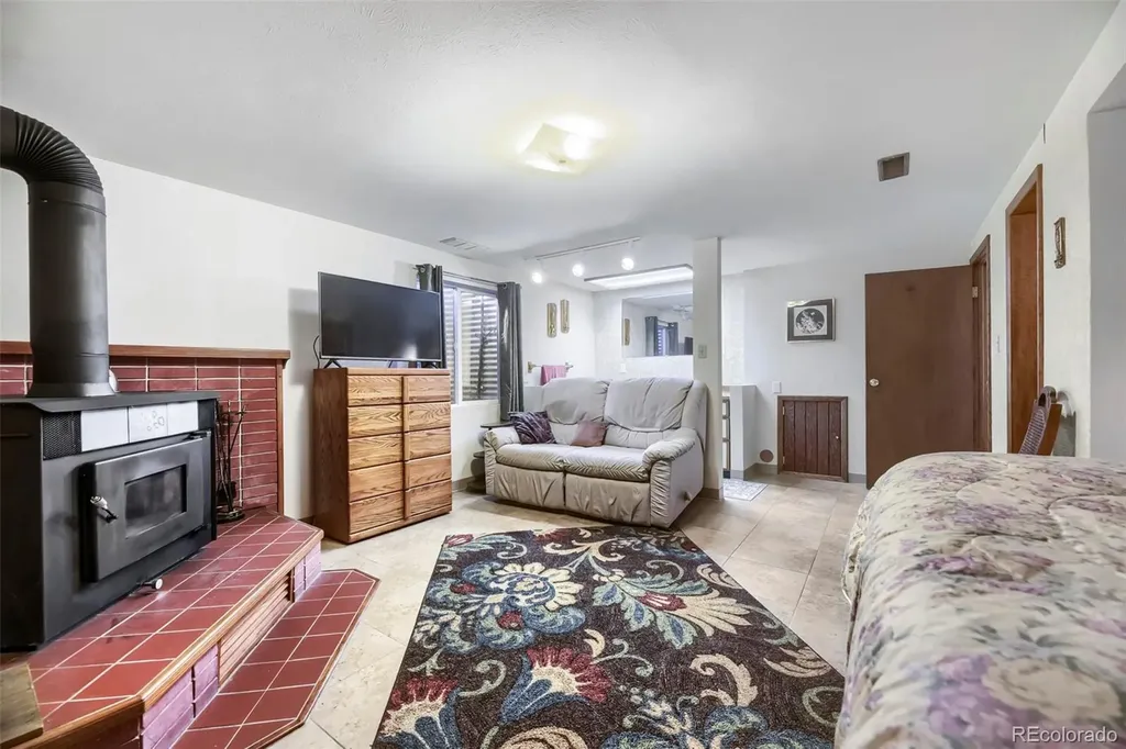 8653 W Hawaii Drive Lakewood CO 80232