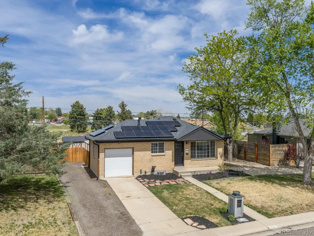 1741 E 105th Place Northglenn CO 80233