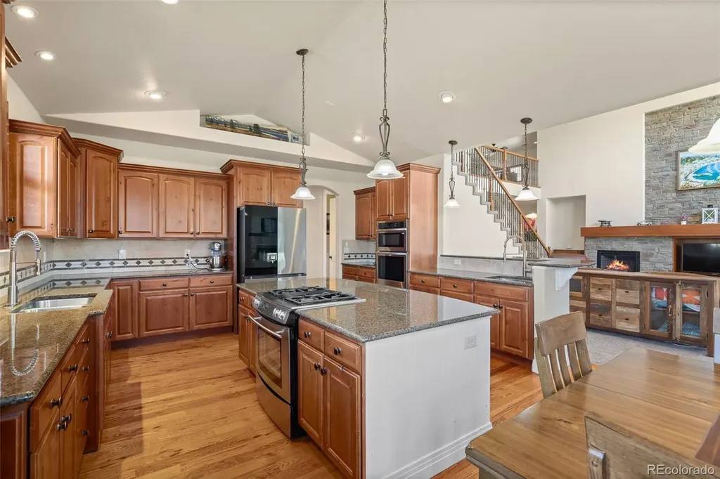 41865 Muirfield Loop Elizabeth CO 80107