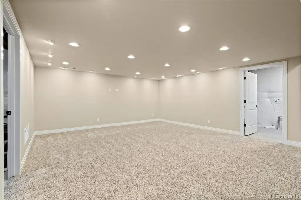41865 Muirfield Loop Elizabeth CO 80107