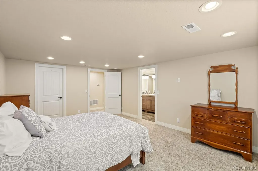 41865 Muirfield Loop Elizabeth CO 80107