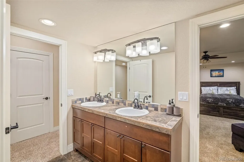 41865 Muirfield Loop Elizabeth CO 80107
