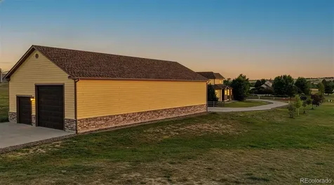 41865 Muirfield Loop Elizabeth CO 80107